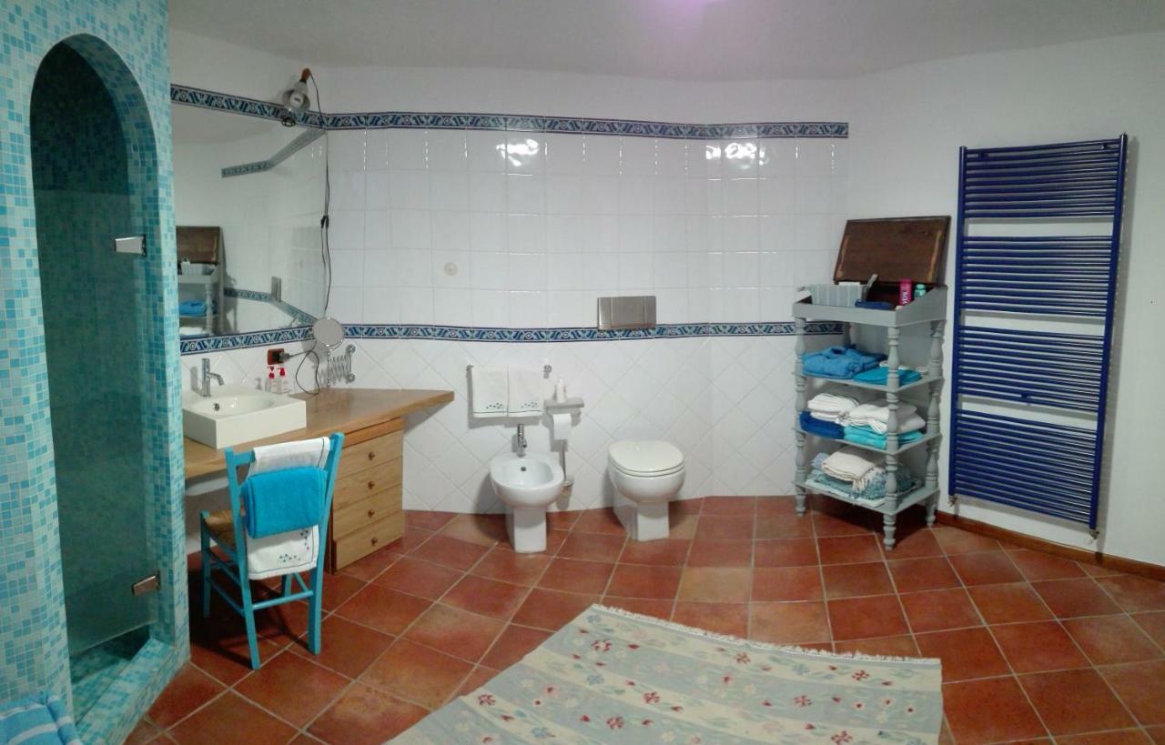 Bed and Breakfast La Forma Dell'Acqua Su Forti Exterior foto